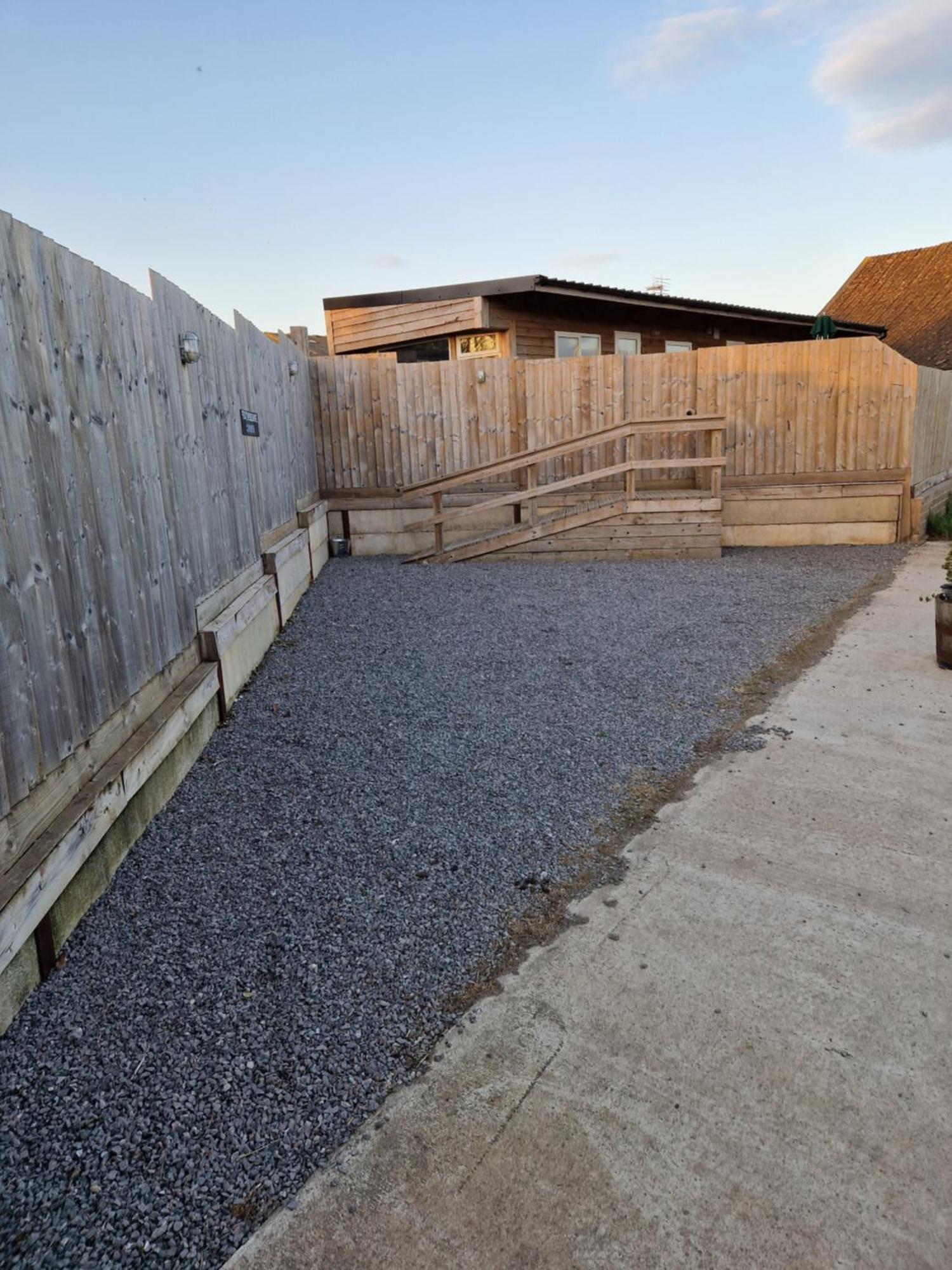 Featheredge Corner Lodge Вэллс Экстерьер фото